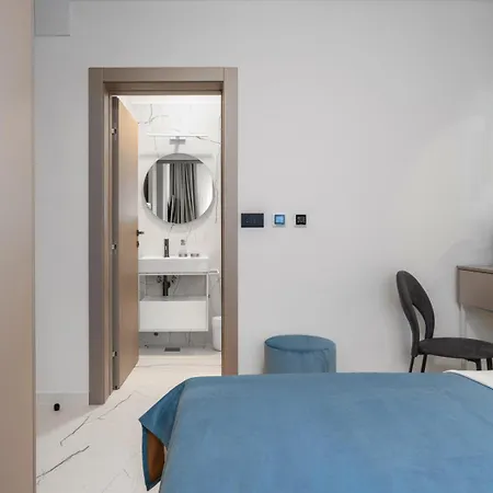 Luxury Diva 1 Apartment